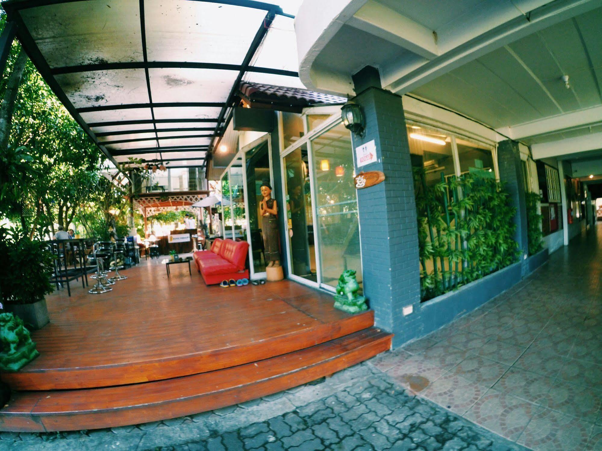 湖岸酒店 清邁 外观 照片